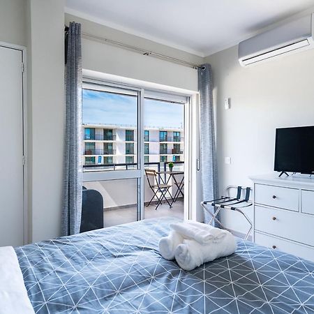 Beachfront Apartment In Armacao Armação de Pêra Extérieur photo